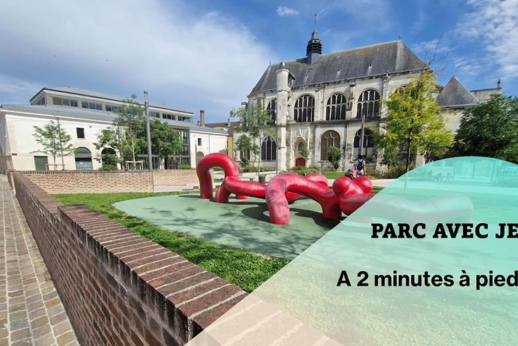Le Clos Guivet Troyes Exterior foto
